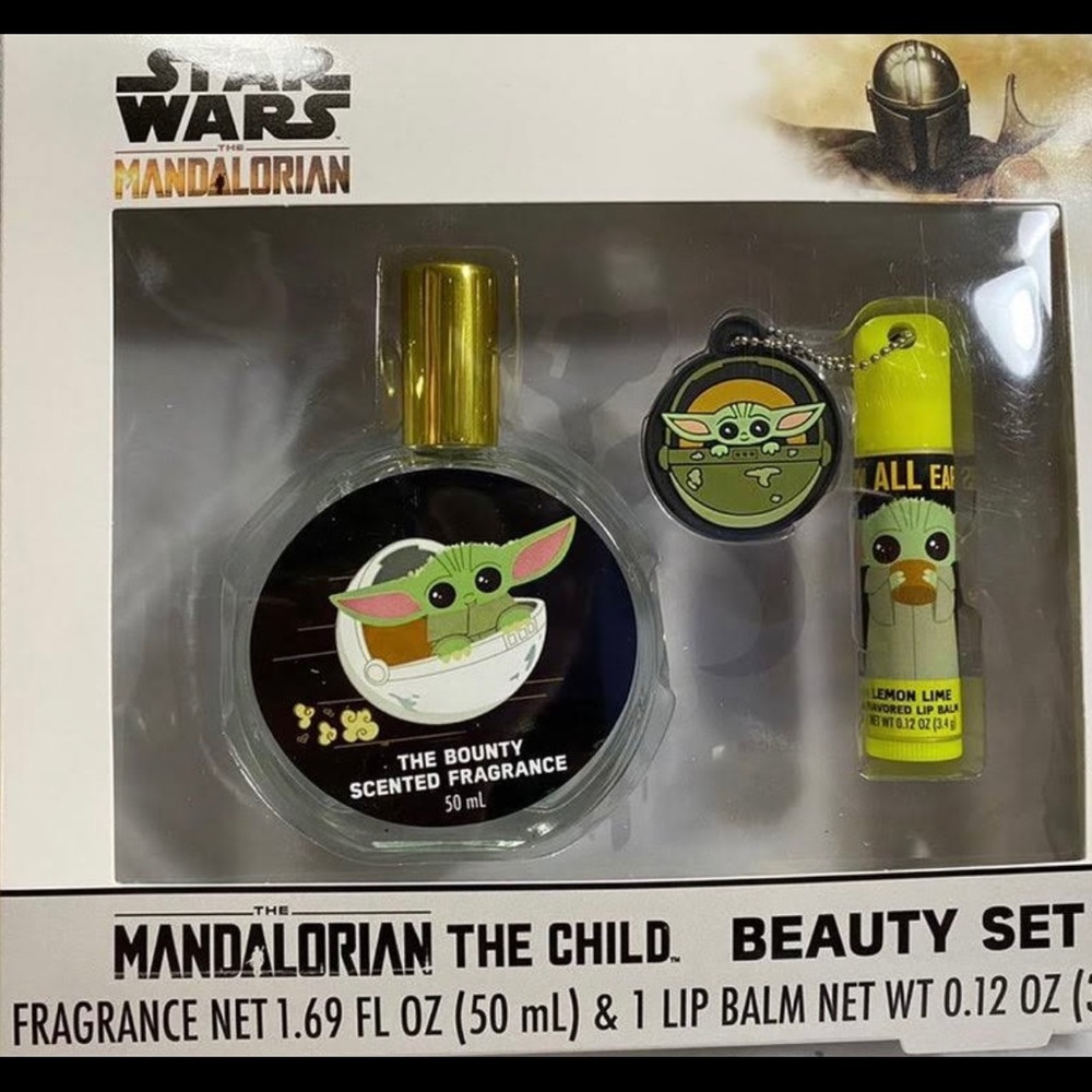 The Mandalorian Baby Yoda aka The Child “Grogu”